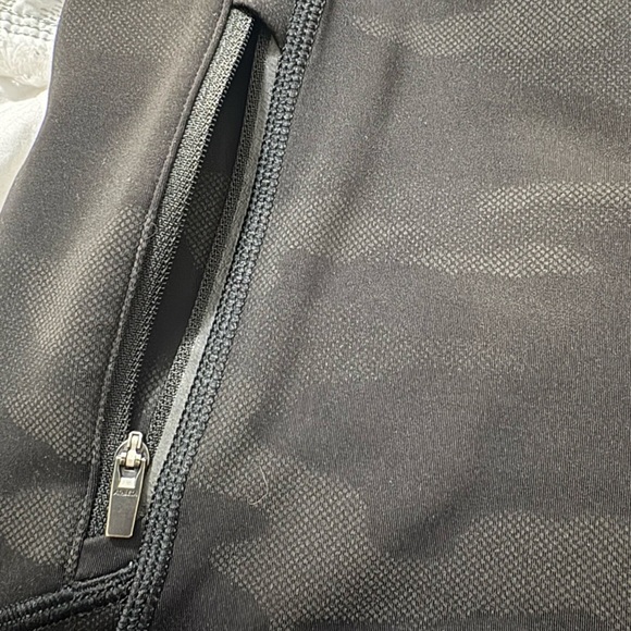 Athleta Rainier Reflective Tights Black Camouflage with Zipper Pockets. - Picture 11 of 16